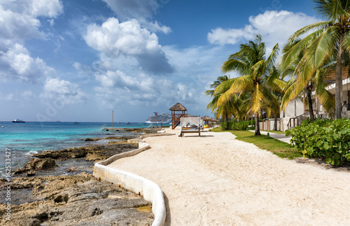 Künstlicher Strand auf der Insel Cozumel in Mexiko, Yucatan