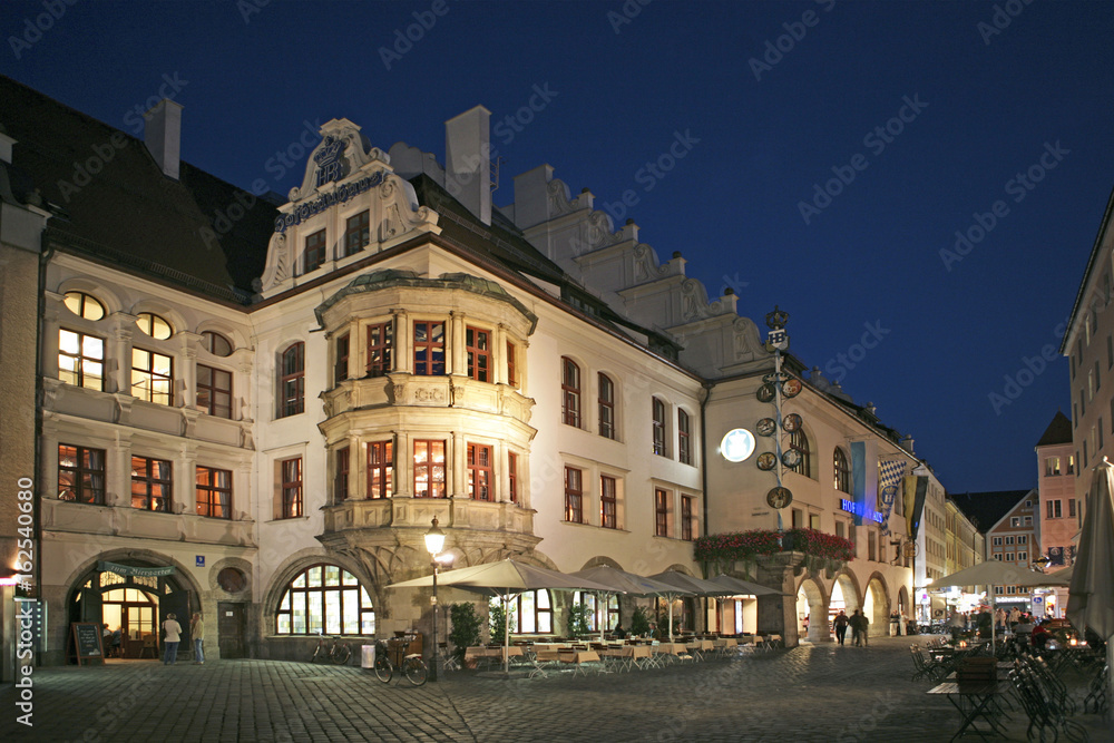 Hofbraeuhaus in Munich, Bavaria - obrazy, fototapety, plakaty 