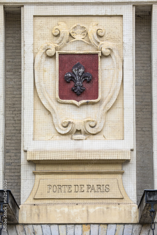 Fototapeta premium Porte de Paris in Lille