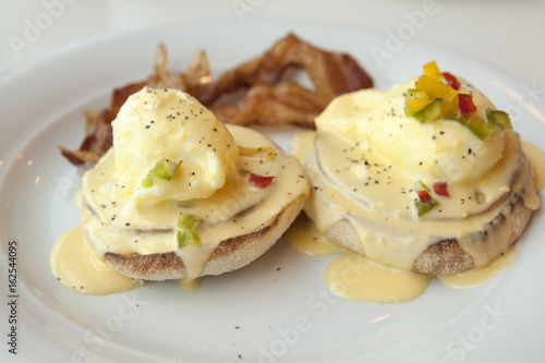 Eggs Benedict
