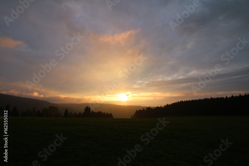 Sonnenaufgang im Harz in Sankt Andreasberg.