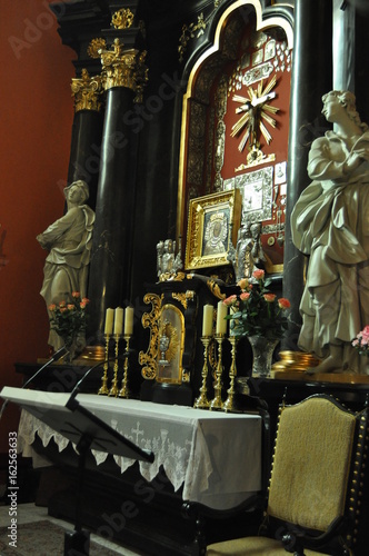 Wnętrze katedry w Poznaniu