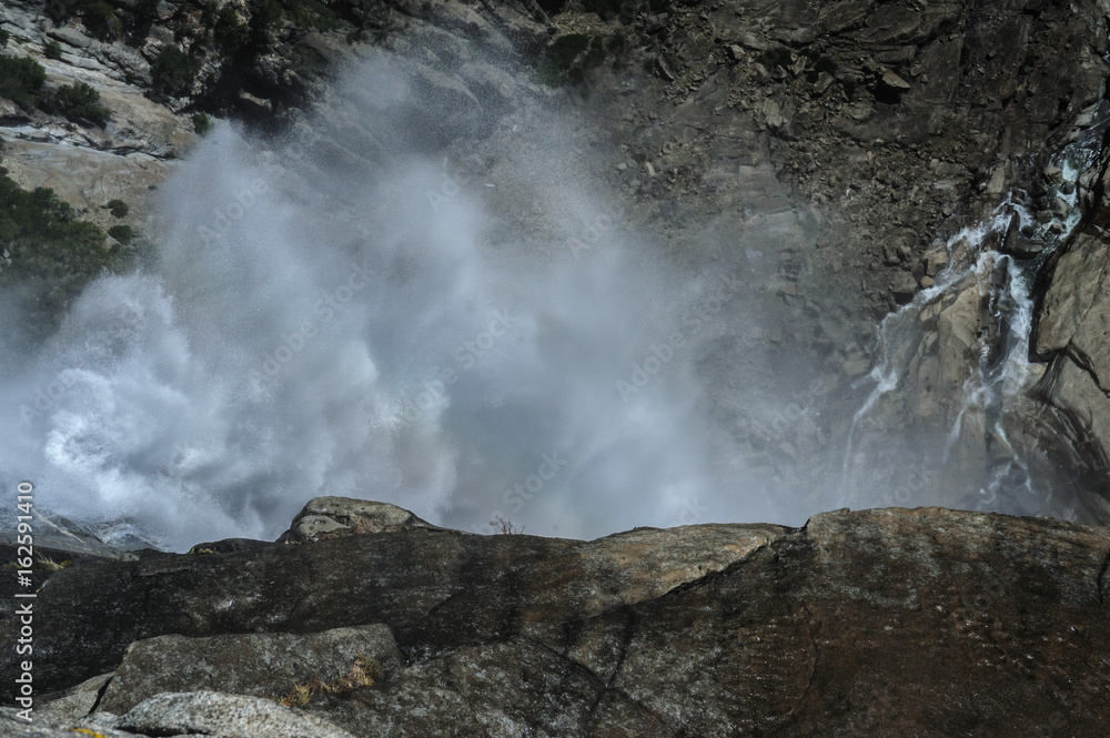 Upper Yosemite Falls: Straight from above Upper Yosemite Falls: Straight from above