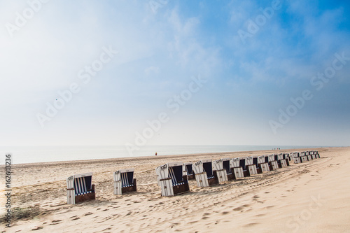 Mehrere Standkörbe am Strand auf Sylt © mmphotographie.de