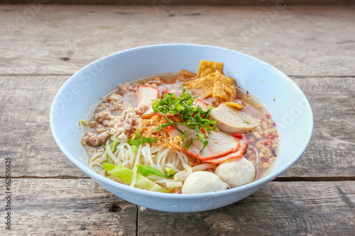 noodle tom yum with pork