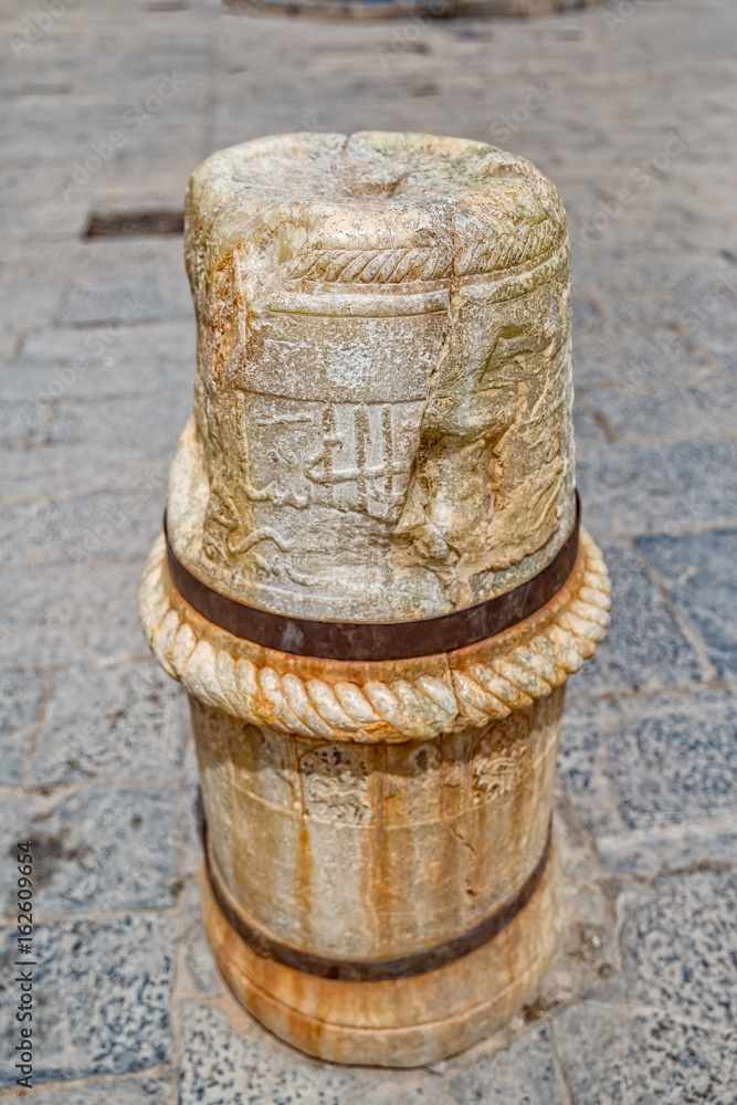 Marble pillar in front of the Yame mosque