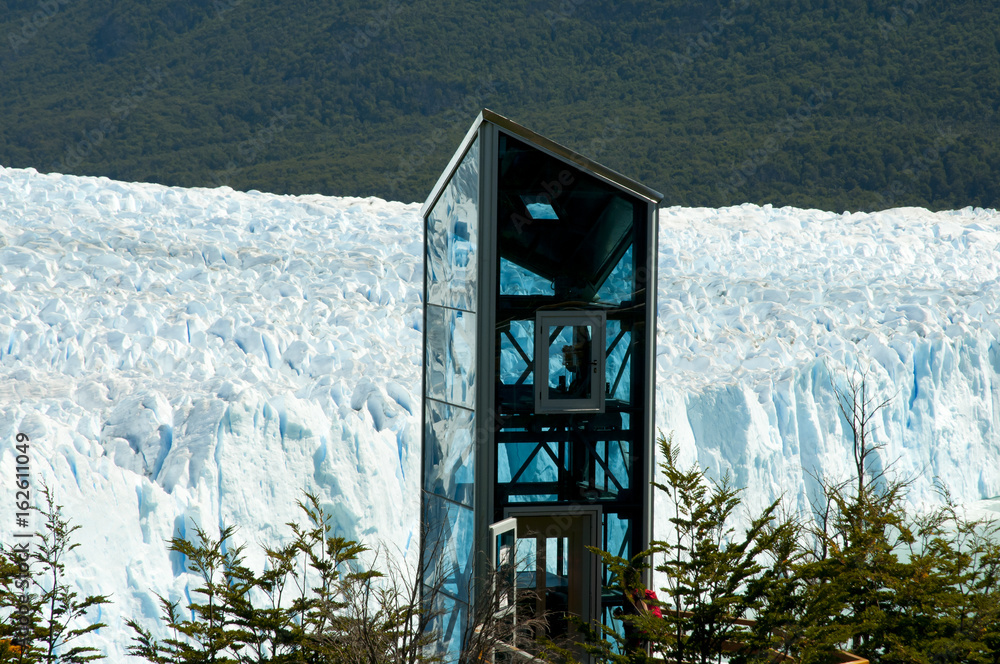 Perito Moreno Glacier - El Calafate - Argentina Perito Moreno Glacier - El Calafate - Argentina