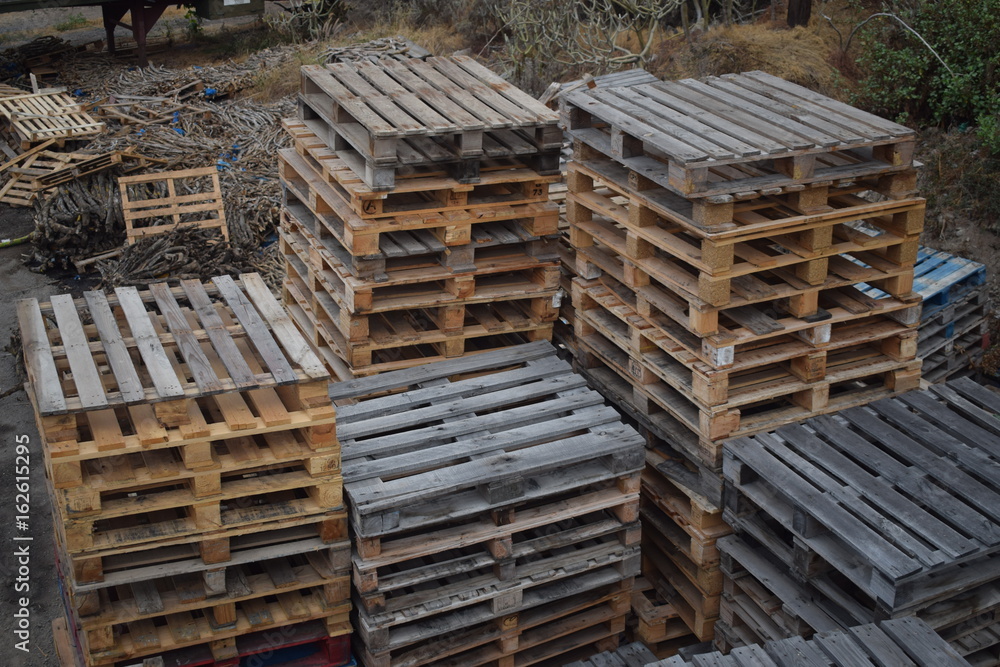 pallets pallets
