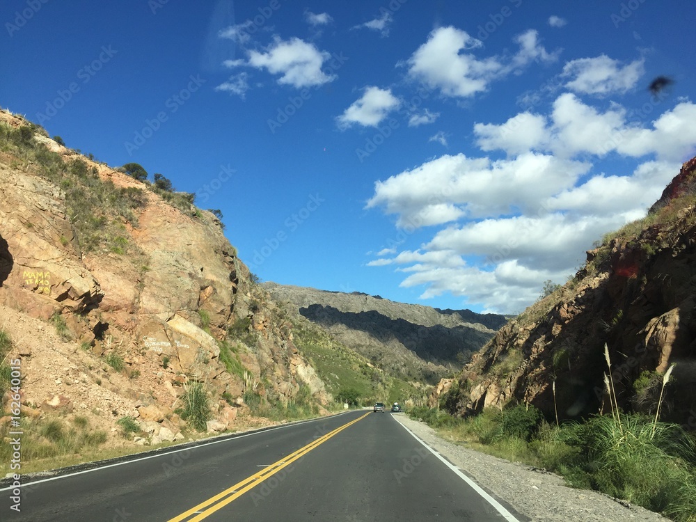 Naklejka premium on the road 