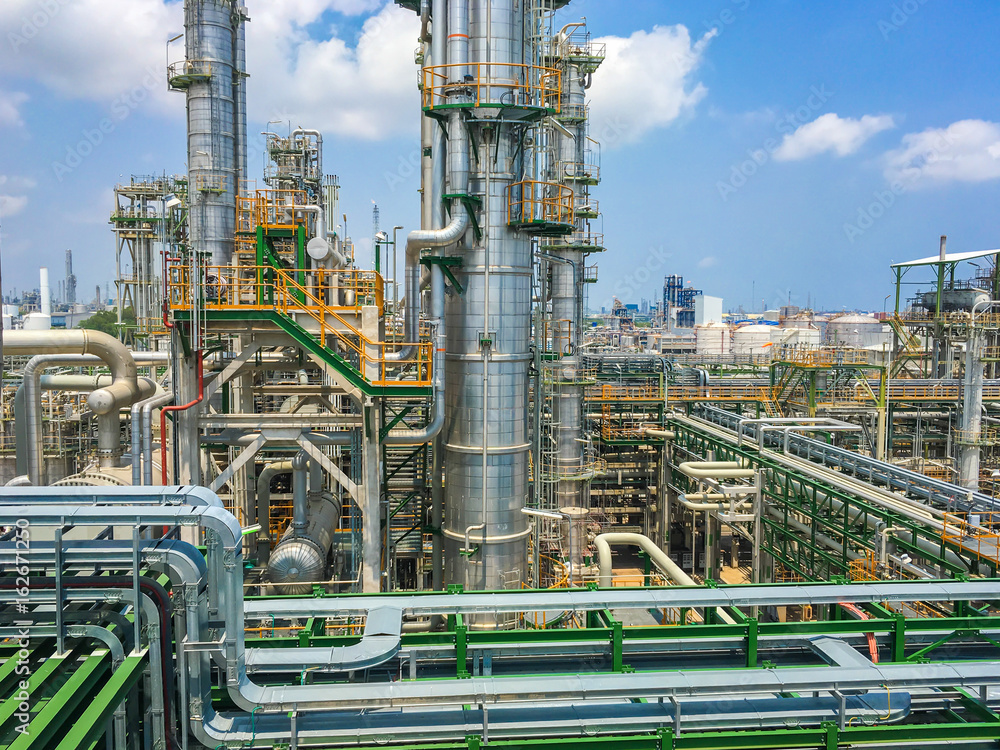 Fototapeta premium Oil petroleum plant