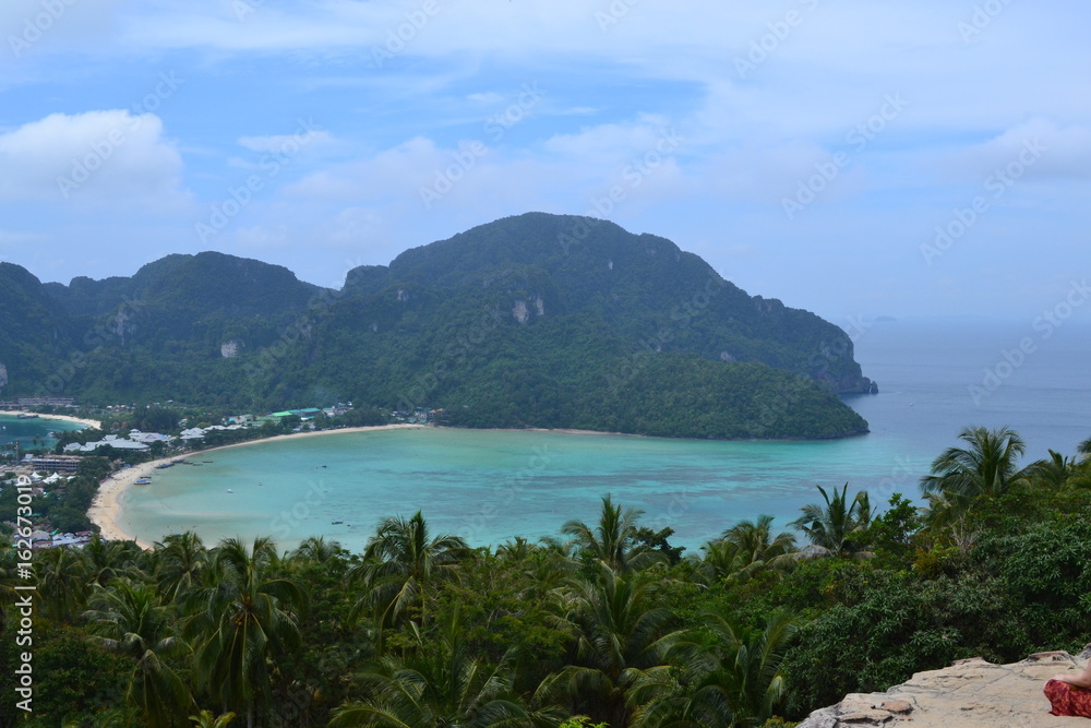Naklejka premium Koh Phi Phi from above
