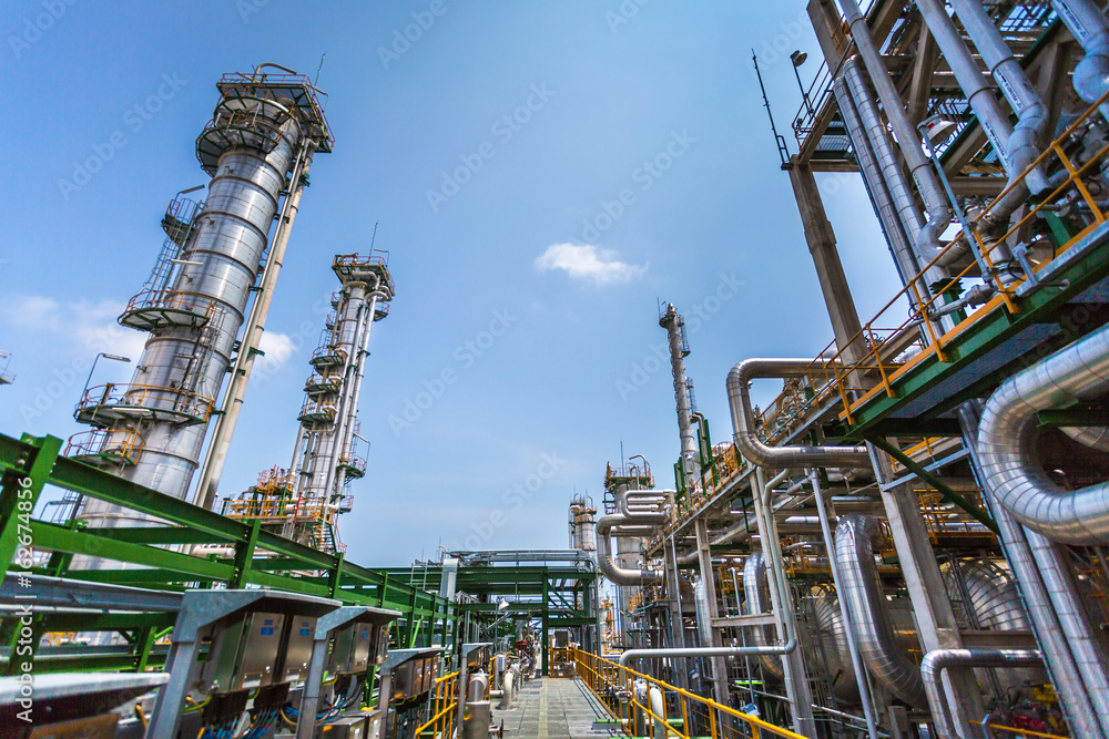 Oil petroleum plant