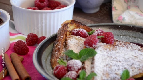 Wallpaper Mural French toast sweet, footage stock Torontodigital.ca