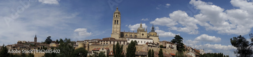 Ciudades medievales de España, Segovia en la comunidad de Castilla y León © Antonio ciero