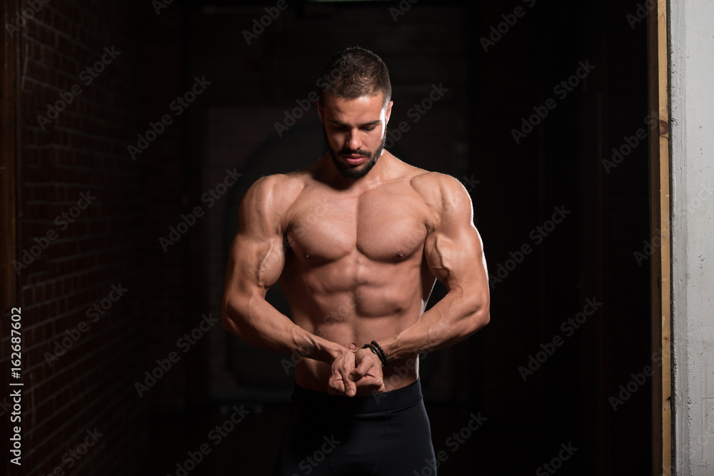 Model Flexing Muscles