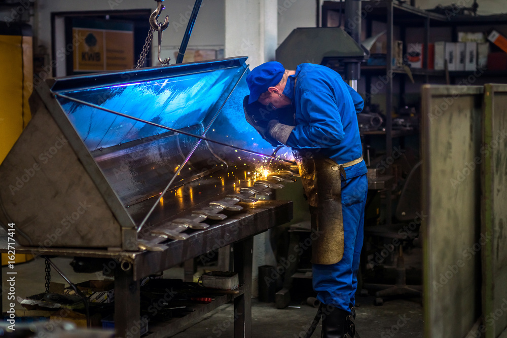 Worker in metal industry