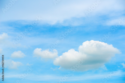 Fototapeta Naklejka Na Ścianę i Meble -  Beautiful blue sky with white cloud