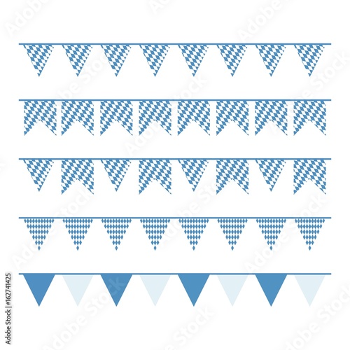 Set mit geraden bayrischen Wimpeln zum Oktoberfest