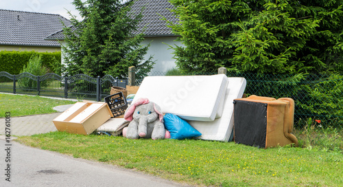 bulky waste / Pile of bulky waste