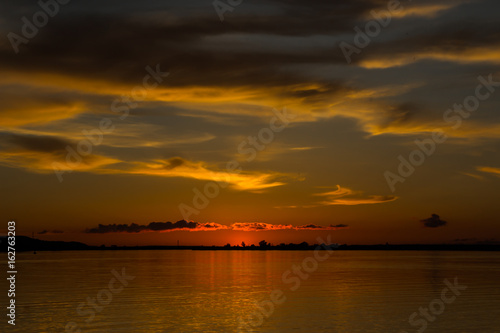 Sunset on the river © Владимир Бутенко