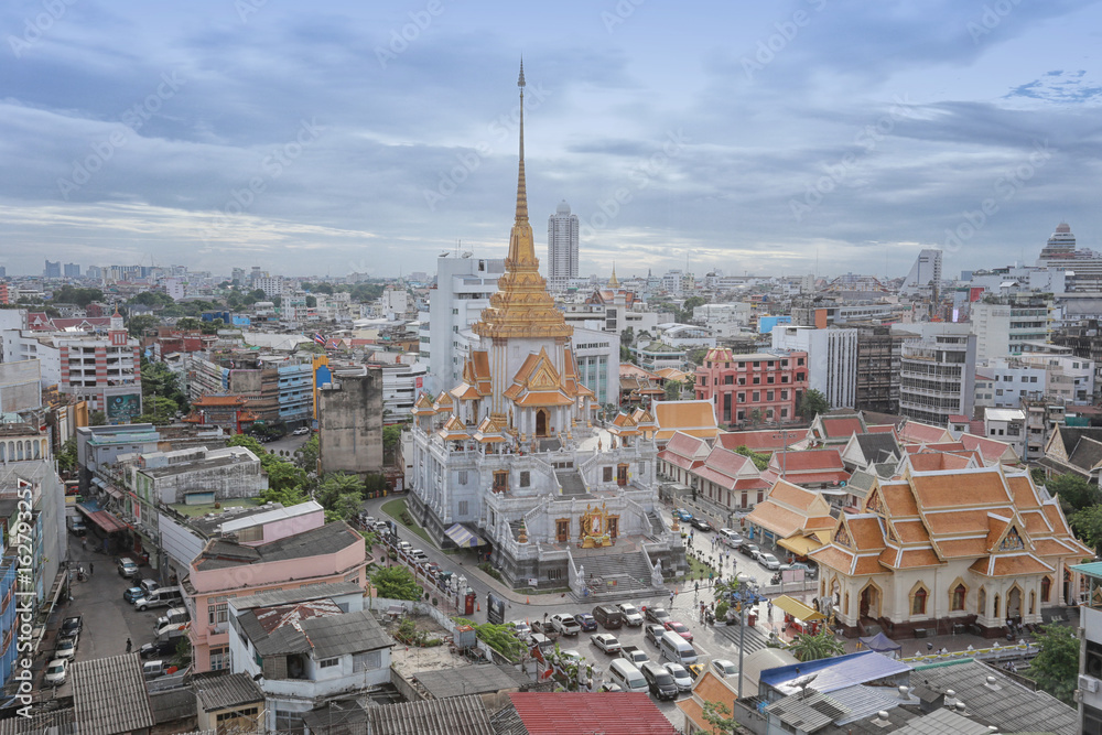 Wat Traimit in day time of Bangkok.