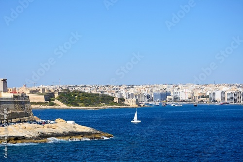 Fototapeta Naklejka Na Ścianę i Meble -  View towards Sliema seen from Valletta, Malta.