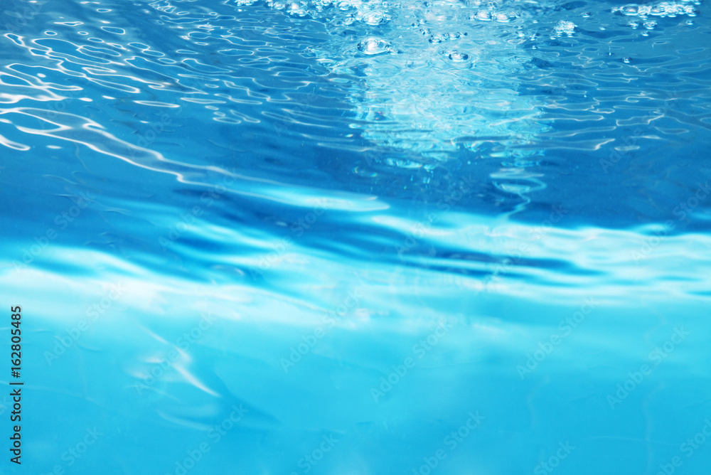 水 水