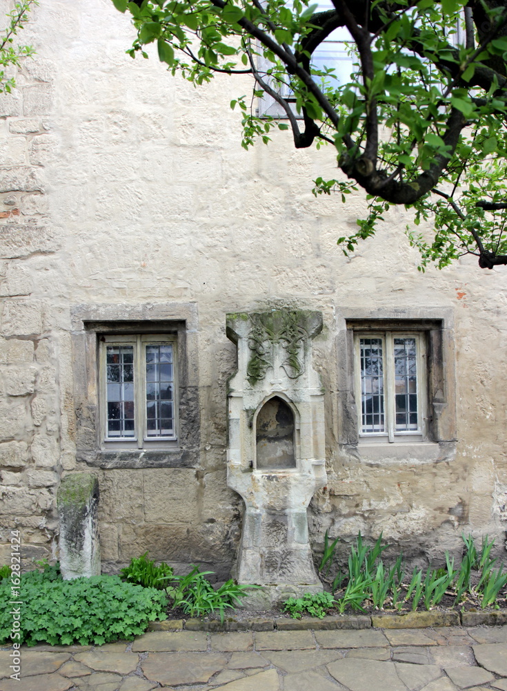 Fototapeta premium leerer Schrein