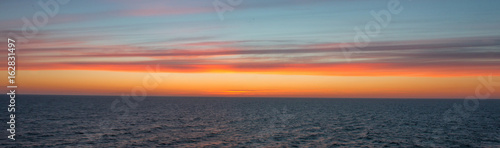 Sonnenuntergang auf dem Meer © pixs:sell