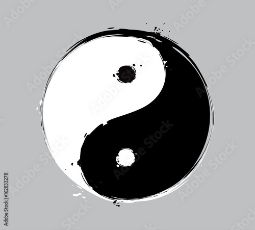 Yin Yang - Artistic Brush Strokes