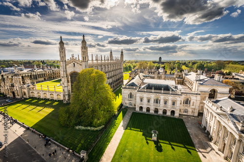 Carta da parati High angle view of the city of Cambridge, UK at beautiful sunny day
