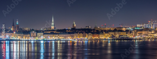 En bild över Gamla stan i Stockholm på natten photo
