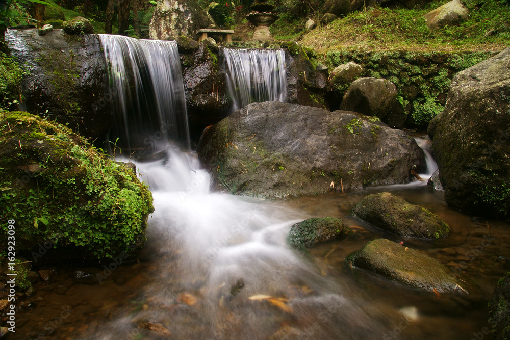 Fototapeta premium Small waterfalls on the parang ijo park, indonesia