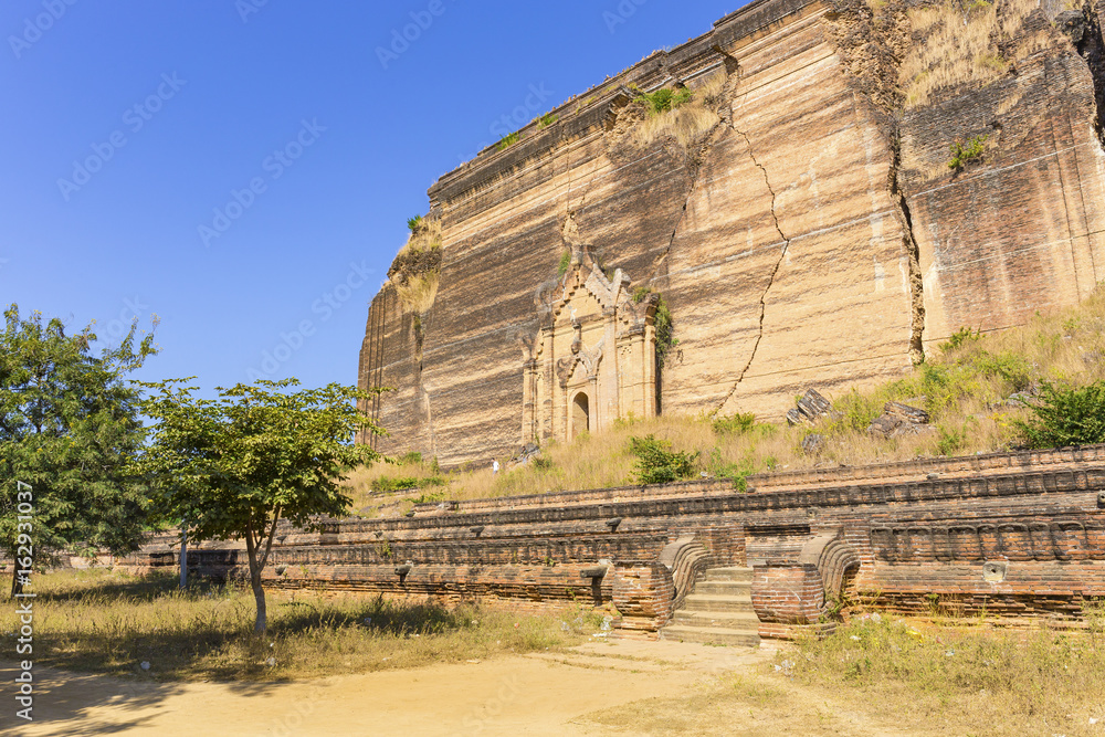 Mingun Pahtodawgyi Temple in Mandalay