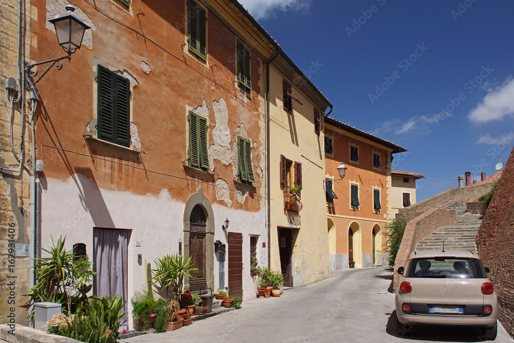 Lari - mittelalterliche Stadt in der Toskana / Provinz Pisa