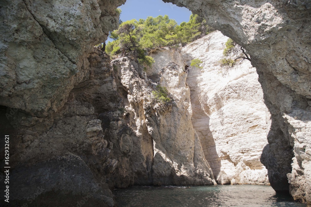 Naturbogen Felsenküste, Italien Gargano Apulien Naturbogen Felsenküste, Italien Gargano Apulien