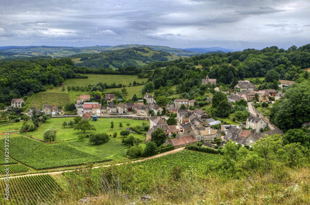 Village Bourguignon sur les hauteurs de Givry.