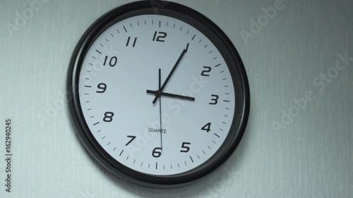 Wallpaper Mural Clock Torontodigital.ca