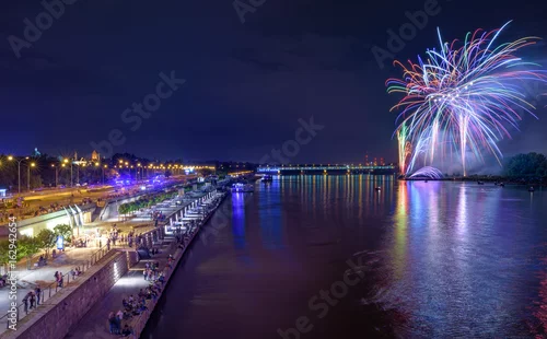 Obraz Warszawskie fajerwerki nocą - Bulwary Wiślane