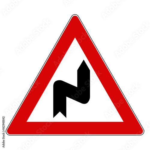 Verkehrsschild Gefahr  Doppelturve rechts