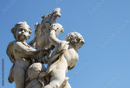 Pisa Fontana dei Putti 03