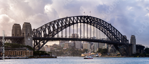 Sydney Harbour Bridge © Flo