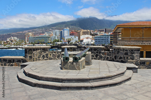Cañones en Puerto de la Cruz, Tenerife