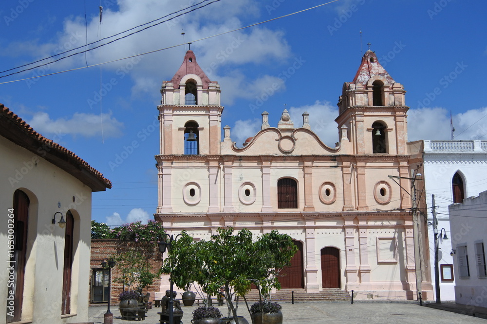 Die Iglesia de Nuestra Señora del Carmen in Camagüey auf Kuba