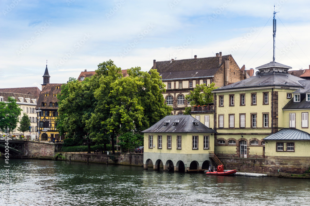 Obraz premium Beautiful view of ancient buildings at Strasbourg, Alsace, France