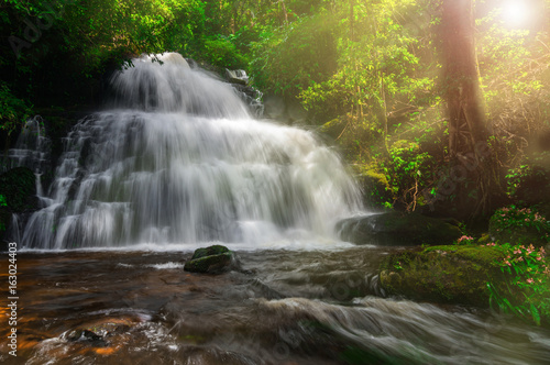 Man Daeng waterfall.