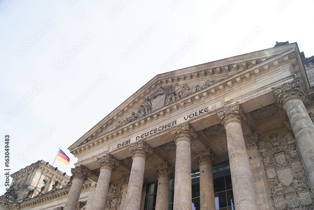 Fototapeta premium Reichstag w Berlinie