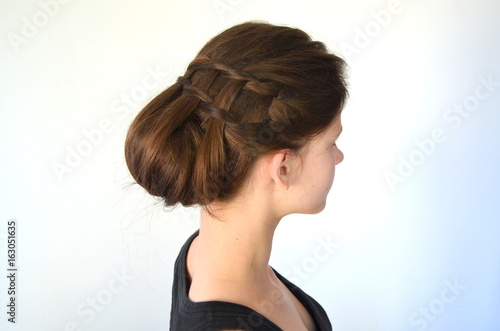 Wallpaper Mural Прическа на средней длине волос - русые  волосы Torontodigital.ca