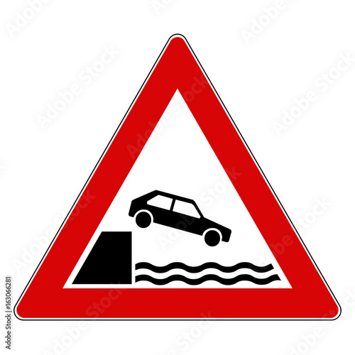 Verkehrsschild Gefahr Ufer