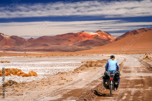 Cycling through Altiplano
